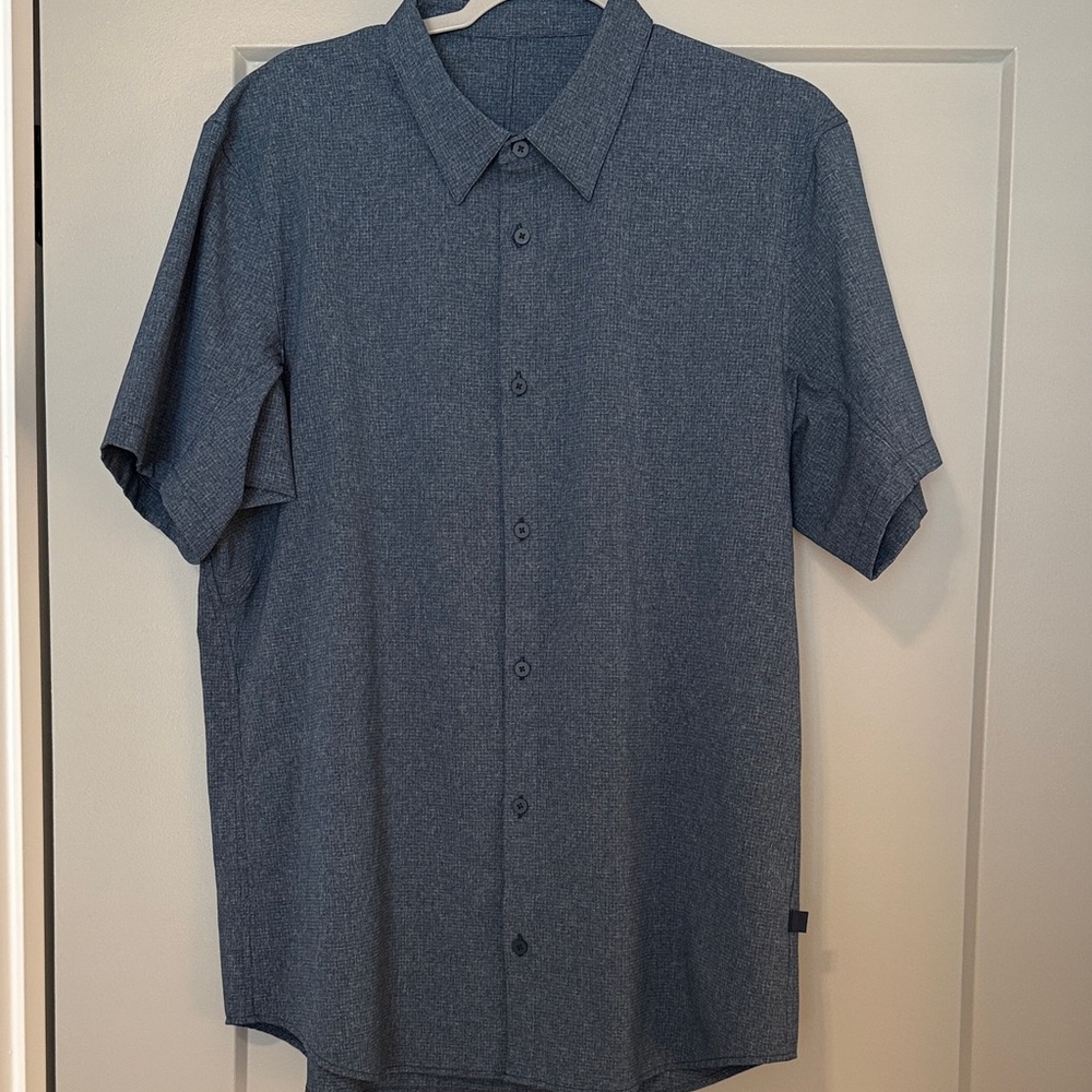 lululemon athletica Men's Dark Blue Casual Button Down Shirt